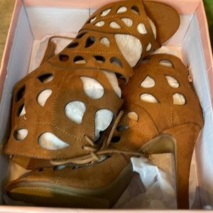 M&L SUEDE STILETTO Gladiator HEELS 7.5